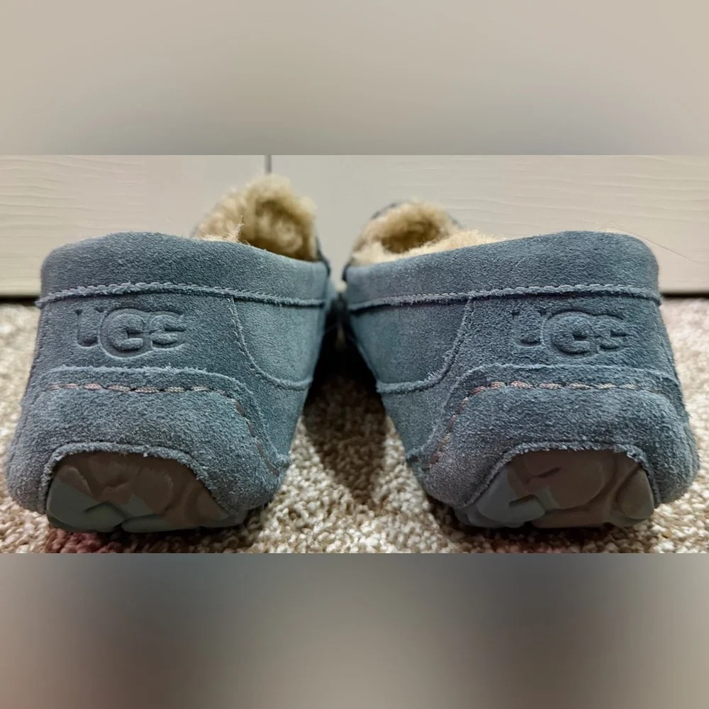 UGG For Men ASCOT Slippers Shoes 8 US Blue Suede $115 MSRP